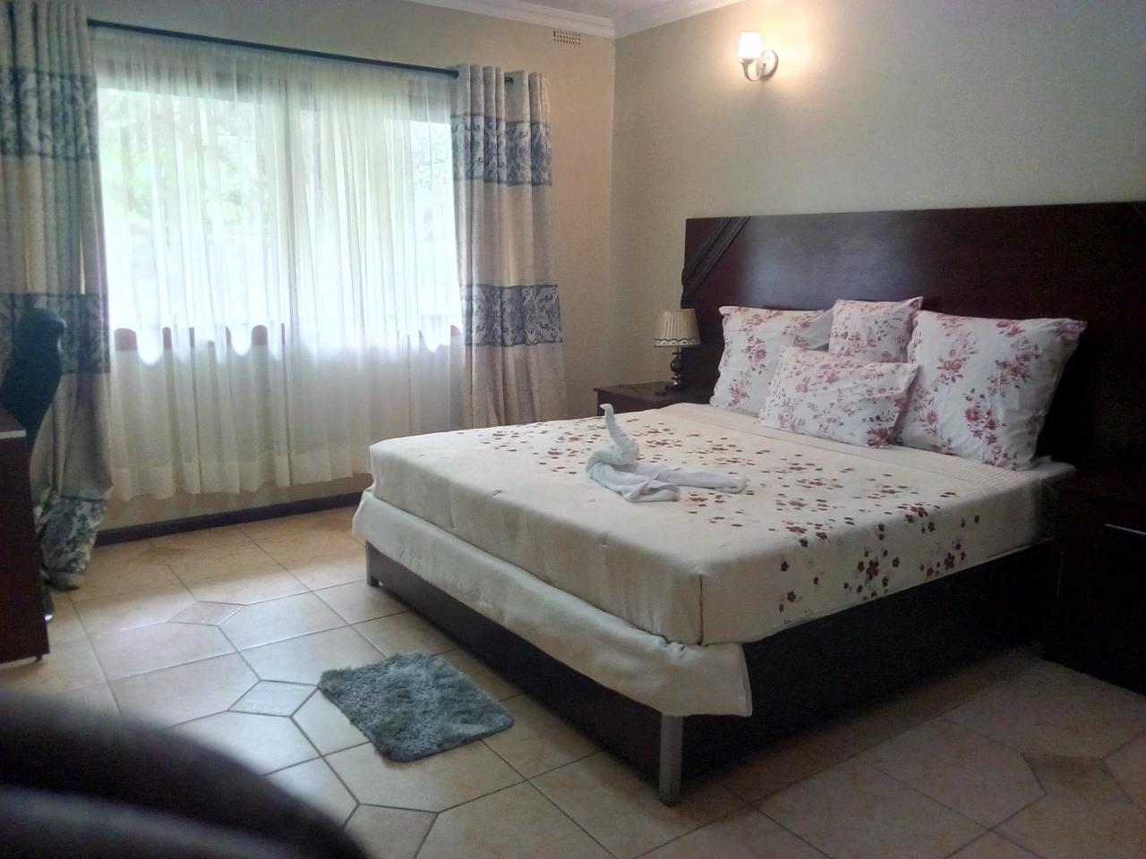 Zenith Lodge Lusaka Exterior photo