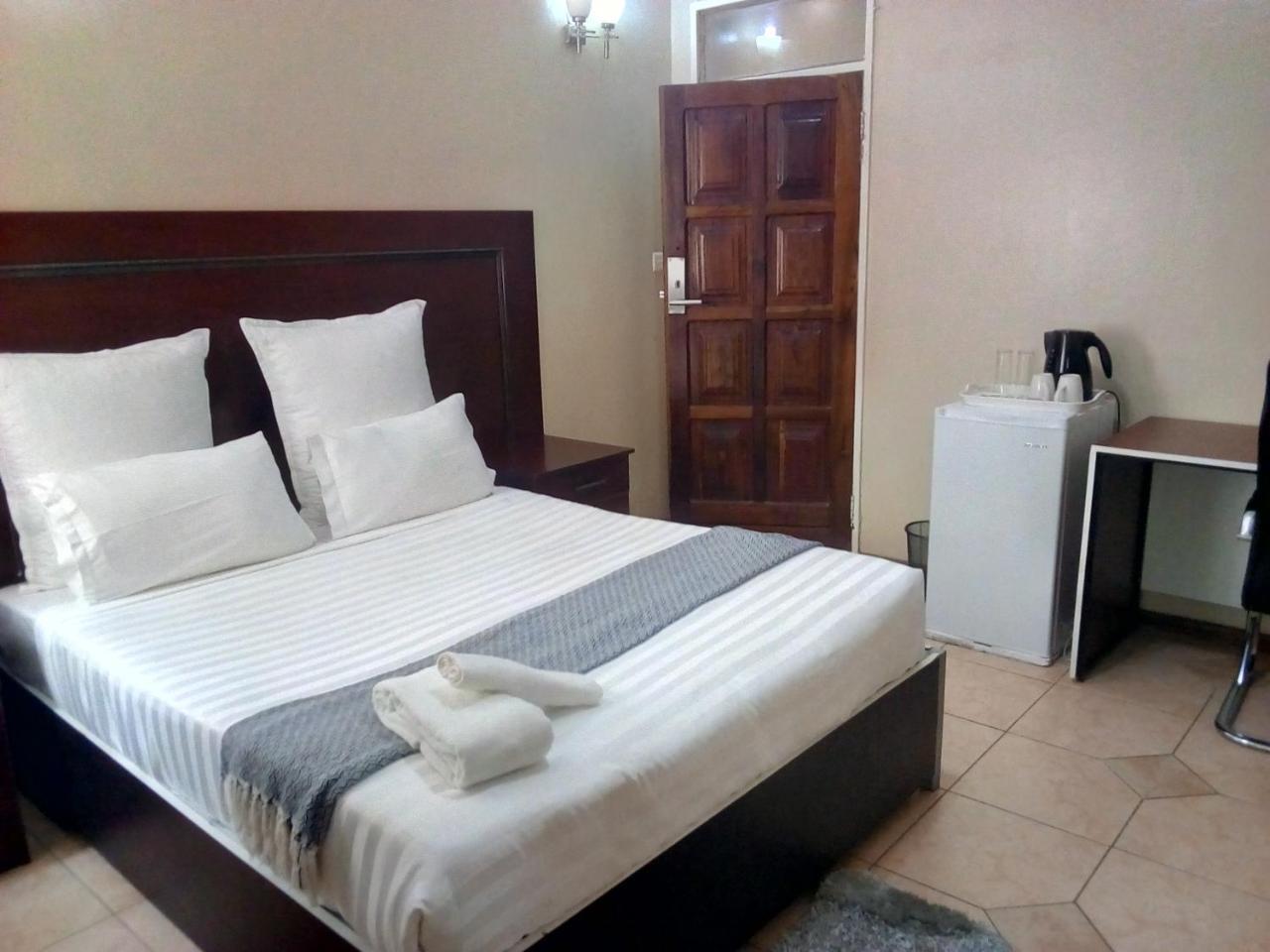 Zenith Lodge Lusaka Exterior photo